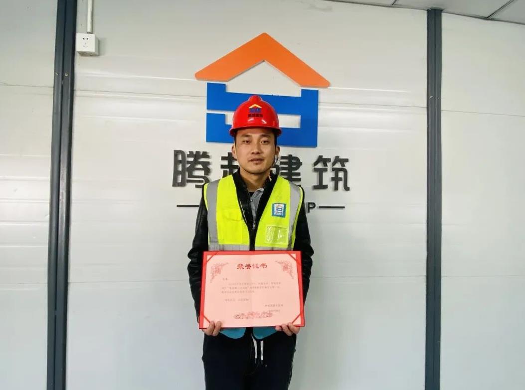 先锋人物 | 做“有温度”的安全守门人